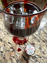 Load image into Gallery viewer, Food Grade Edible Blood for Drinks and Food