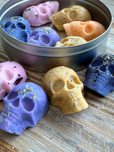 Load image into Gallery viewer, Sugar Skull Drops Sugar Cubes with Flavor & Real Flowers - Vanilla Lemon Cinnamon Butterfly Pea Rose Orange
