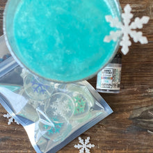 Load image into Gallery viewer, Large 1" Edible Wafer Snowflakes Infused with Edible Glitter