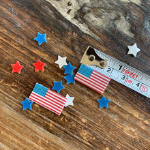 Load image into Gallery viewer, Mini Edible Flags & Stars Patriot Drink Details