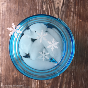 Bulk Order Edible Snowflakes for Holiday Cocktails & Signature Drinks