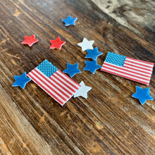Load image into Gallery viewer, Mini Edible Flags &amp; Stars Patriot Drink Details