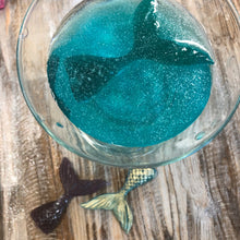 Load image into Gallery viewer, Sugar Art Drops Hard Candy Mermaid Tails for Drinks